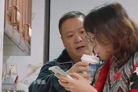 父女之间养生局,家庭才是《都挺好》