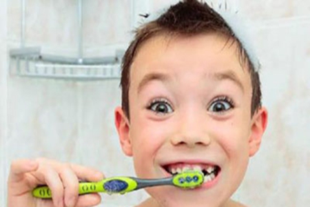 儿童要怎么挑选牙膏呢？什么类型的牙膏适合儿童使用