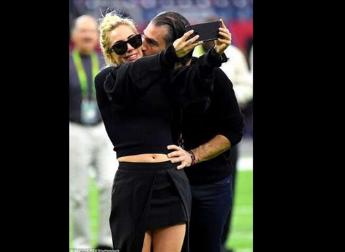 ladygaga为什么叫老鳖