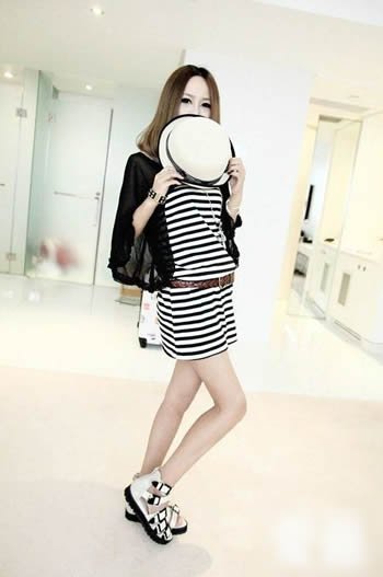 小背心 条纹长群 熟悉搭显高又显瘦