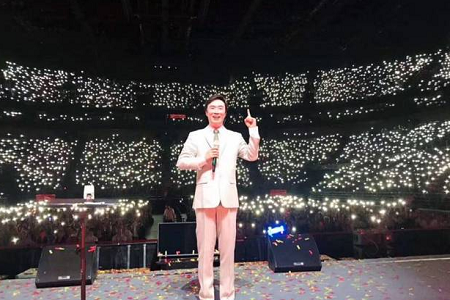 费玉清正式封麦 告别47年演艺生涯 粉丝早已哭成泪人