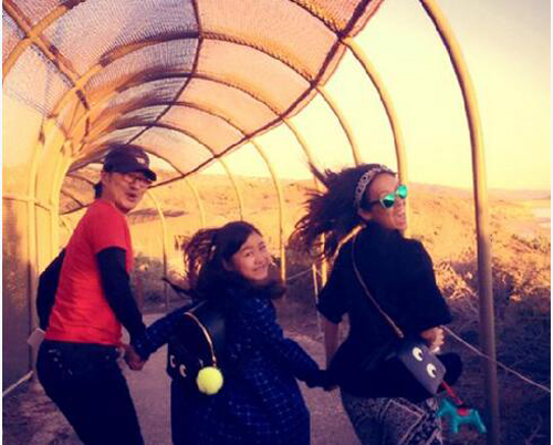 中国好后妈章子怡和继女的关系