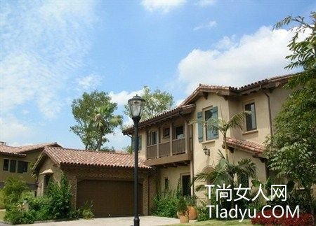重庆北部新区蓝湖郡第108幢别墅