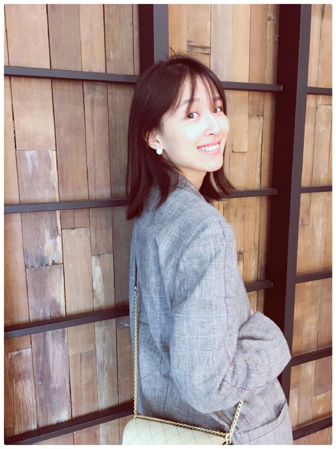 林宛瑜扮演者赵霁