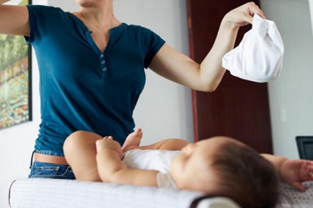 婴儿腹泻怎么治疗？这三个护理方法缓解宝宝病症