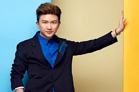 明日之子总决赛张大大穿高跟鞋摔倒，网友调侃看点就是你