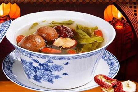 八宝茶的功效与作用,女人喝玫瑰八宝茶的好处