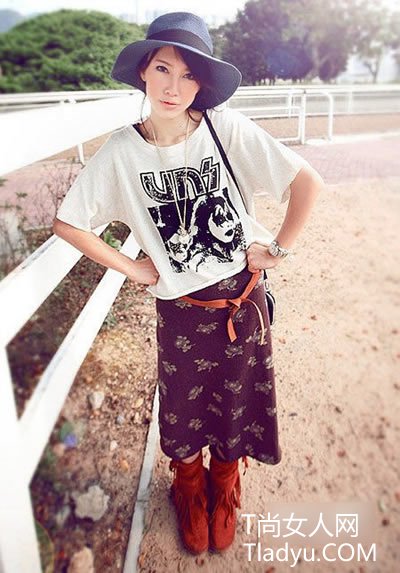 T恤 长裙 时尚潮流的风头浪尖