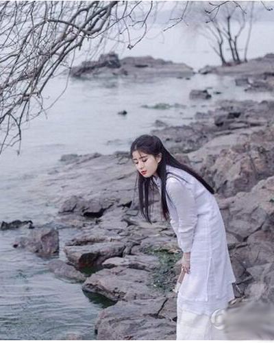 工业大学校花孙忆雯大尺度写真