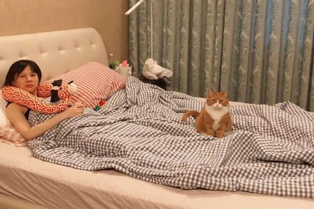 超网红papi酱孕肚照画风清奇,有种生完孩子坐月子赶脚