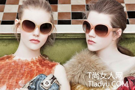 甜美洛丽塔最爱 Prada超萌太阳镜