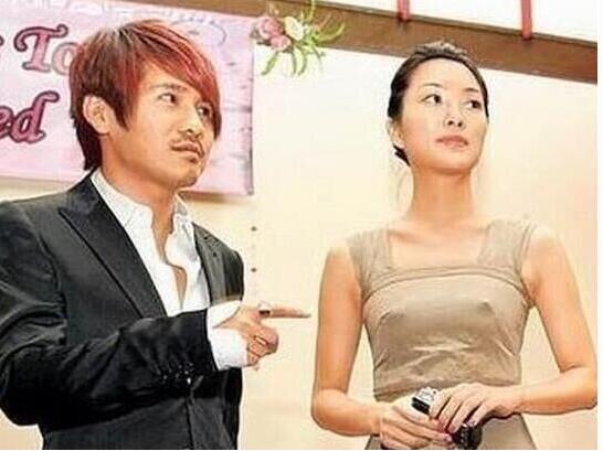 不戴胸罩的中国女明星