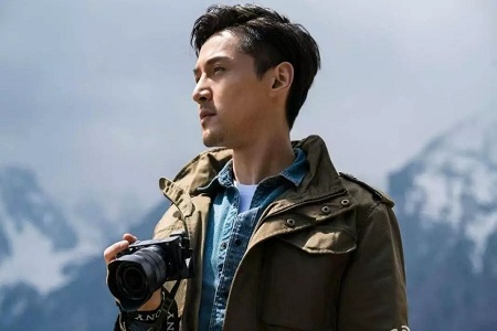 吴京口误说是胡歌偶像,新电影《攀岩者》深受网友期待