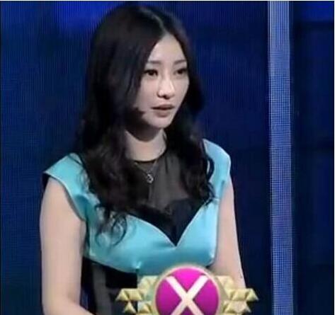 不戴胸罩的中国女明星