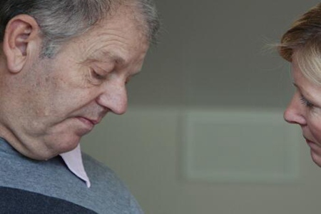 中风的症状有哪些？这四个症状早发生早治疗改善