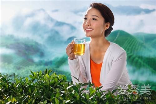 女人秋天喝什么茶最好 女人经常喝茶皮肤好吗