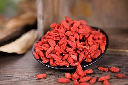 枸杞泡水有什么好处吗,枸杞的功效与作用详情介绍