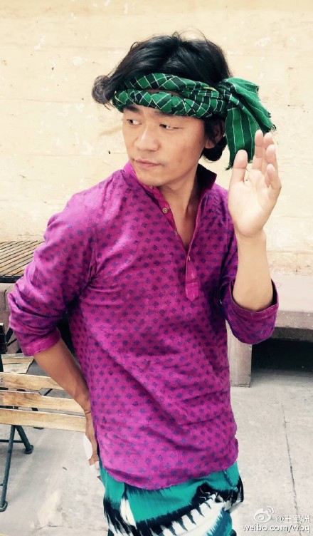 王宝强力挺赵薇被骂：不要搅这趟浑水！