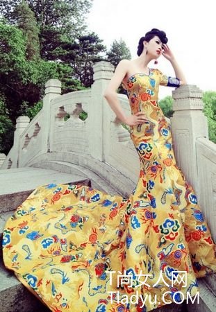 芙蓉姐姐穿龙袍拍写真