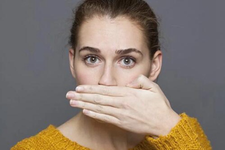 如何改善口臭有什么办法?这四个方法消除口臭恢复清新口气