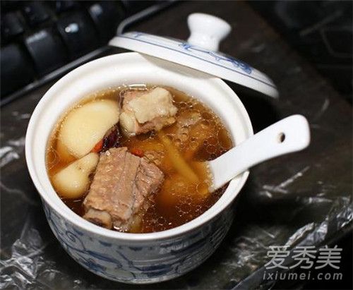 川贝炖瘦肉小孩能吃吗 川贝炖瘦肉要放盐吗