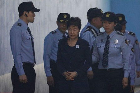 朴槿惠入狱769天超越卢泰愚，成为韩国坐牢最久总统