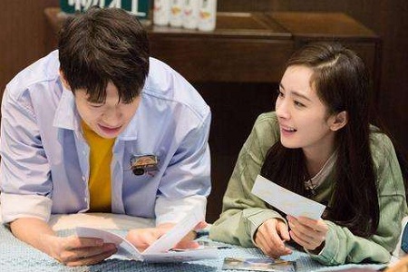 魏大勋神秘女友疑被曝光,网友:这不就是杨幂本幂吗?