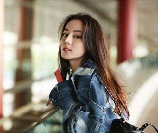 迪丽热巴