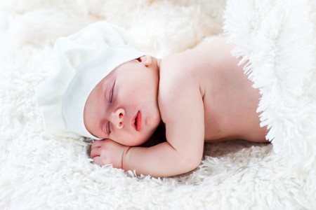 宝妈们知道怎么给宝宝洗头？来看看正确的方法