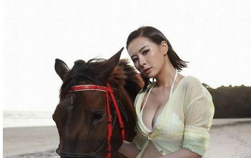 娱乐圈最容易睡的女星安心亚18秒骑马图片
