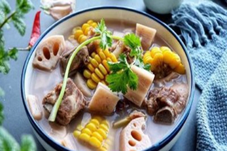 秋天适合喝什么汤,五种家常做法润肺解燥