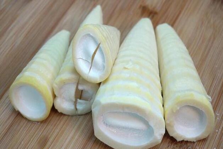 竹笋怎么做好吃,这道竹笋炒肉的做法鲜香美味