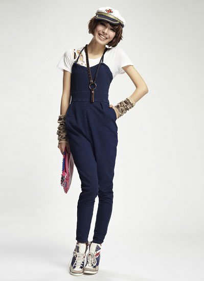 时髦连体裤 打造初夏完美造型