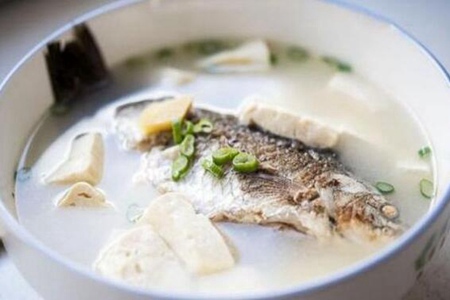女人喝鱼汤有什么好处?这五个女人喝鱼汤的功效与作用