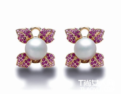 提升女王气质 显示超大宝石耳钉 