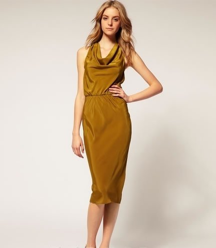 拒绝平庸款 立体裁剪勾勒曼妙身姿