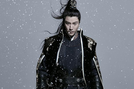 贾乃亮古装扮相曝光,手持长剑眉目英姿飒爽,果然西门吹雪