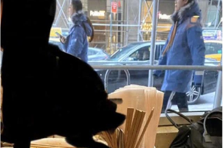 尹正蒋梦婕恋情曝光，网友：疫情面前恋爱不要忘口罩啊！