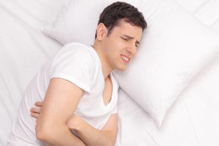 胃溃疡并发症有哪些?这四个症状要及时治疗