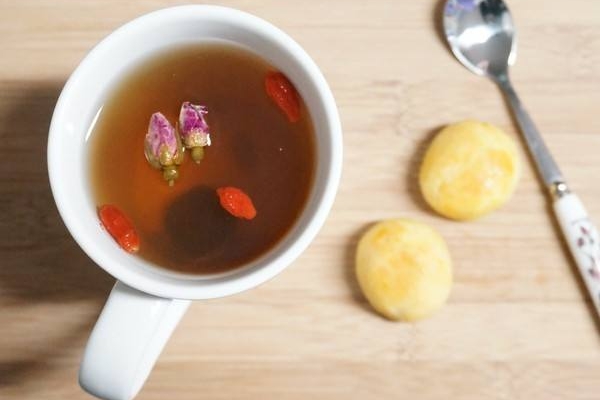 女性养生美容最适合喝的4款茶