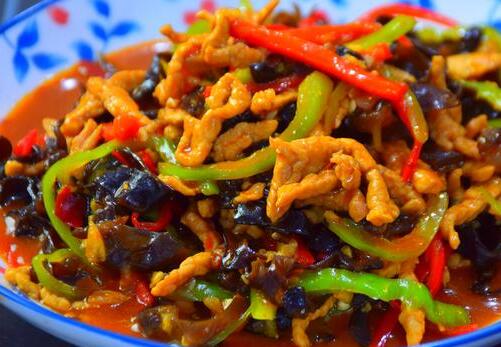 鱼香肉丝的做法,这道鱼香肉丝的家常做法咸鲜酸甜