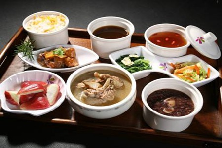 刚生完孩子的产妇吃什么好？这三个产妇饮食原则好补身体