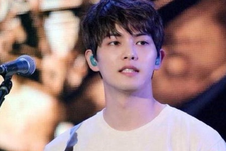 BIGBANG成员李宗泫INS私信网红,网友:绝对第二个安宰贤