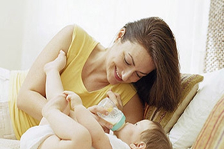 母乳喂养需要注意什么?母乳喂养的注意事项有哪些