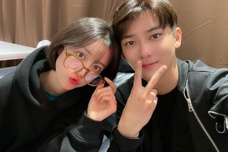 熊梓淇李溪芮公布恋情 评论瞬间炸锅 走鹿晗关晓彤套路