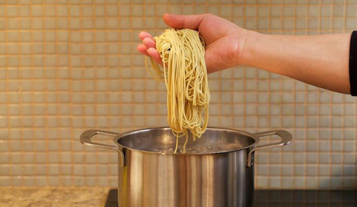 韩国冷面的做法大全及冷面汤的正宗调配法