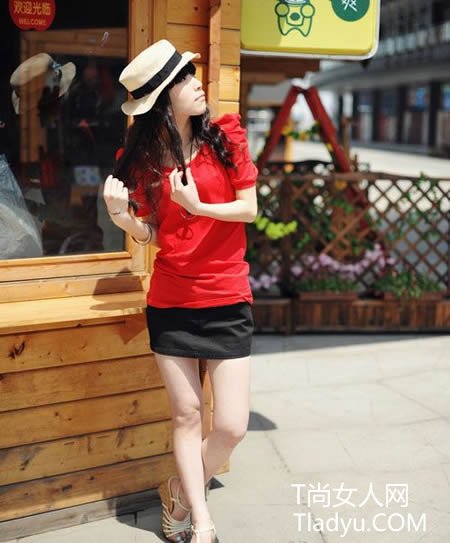 韩范小妞T恤 短裙清爽搭