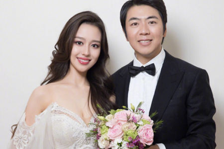 朗朗夫妇四手联弹《狮子王》,网友:画面太美像公主与王子