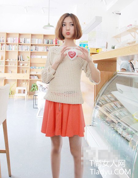 初秋细节点缀 变身可爱邻家女孩 初秋细节点缀 变身可爱邻家女孩