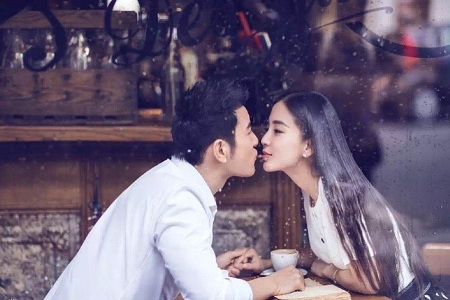 黄晓明baby什么时候离婚 杨颖离婚后小海绵归谁